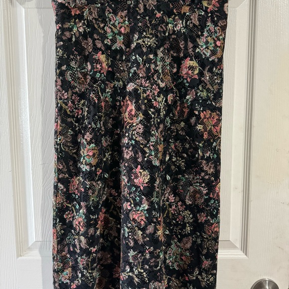 Zara • Midi Dress • Lace • Floral • Medium - Picture 7 of 13